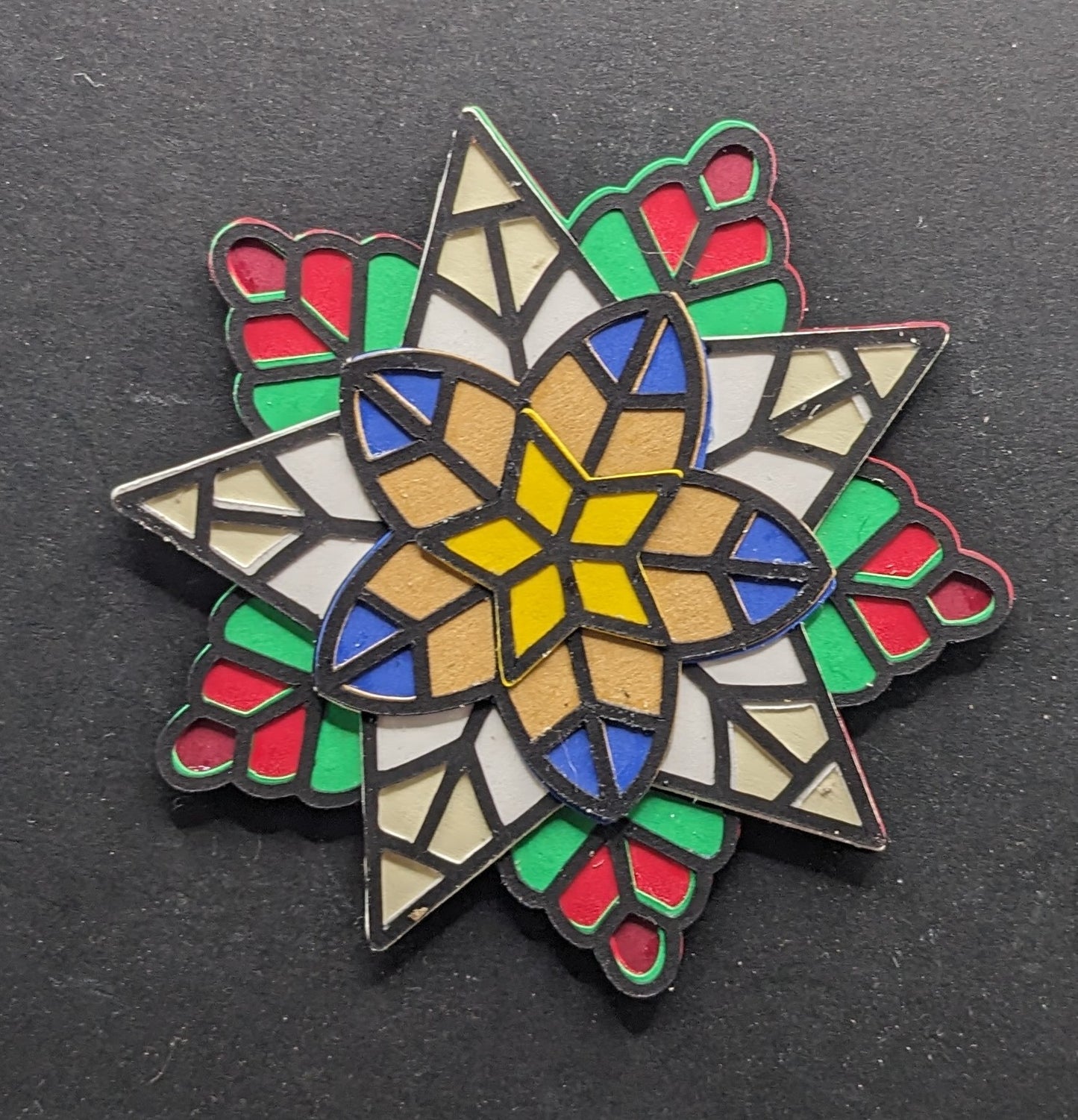 🌟 Festive Radiance: 3-Inch Layered Cardstock Filipino Parol Magnet - Miniature Holiday Tradition for Your Fridge! 🌲✨🍫🧁